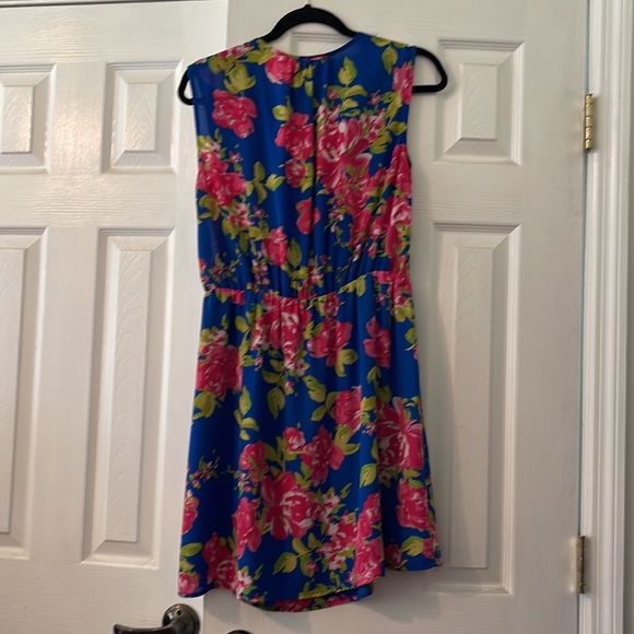 Bold Floral Dress size large - Picture 4 of 4
